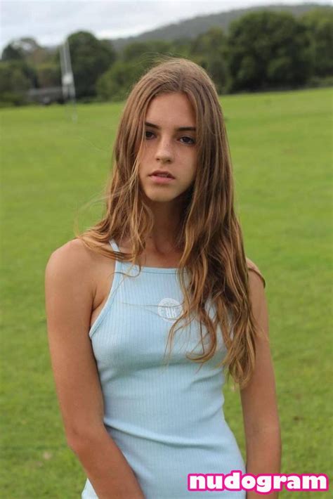 Emily Feld aka emily.feld Nude Leaks